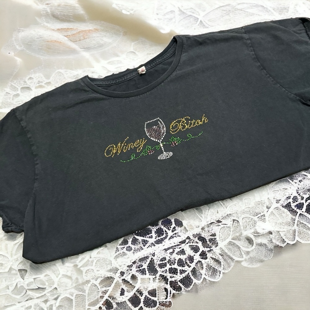 Winey b***h 🍷 vintage bling y2k tee shirt L